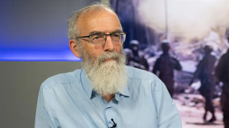 מצב פיקוח נפש, להישמע להנחיות בבתי הכנסת