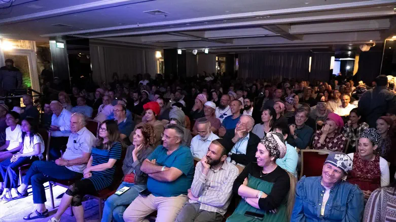 צילום: דמקה בית הפקה ירושלמי הכנס של בכירי המגזר הדתי יוצא לדרך