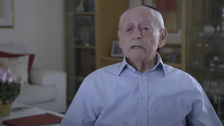'Try to remain good Jews' | Holocaust survivor remembers father's last words