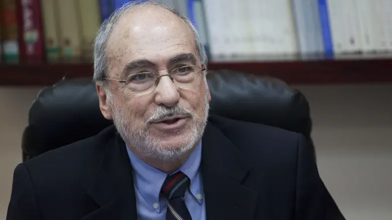 Yoav Duddevich/TPS Significant improvement in the condition of Justice Asher Grunis