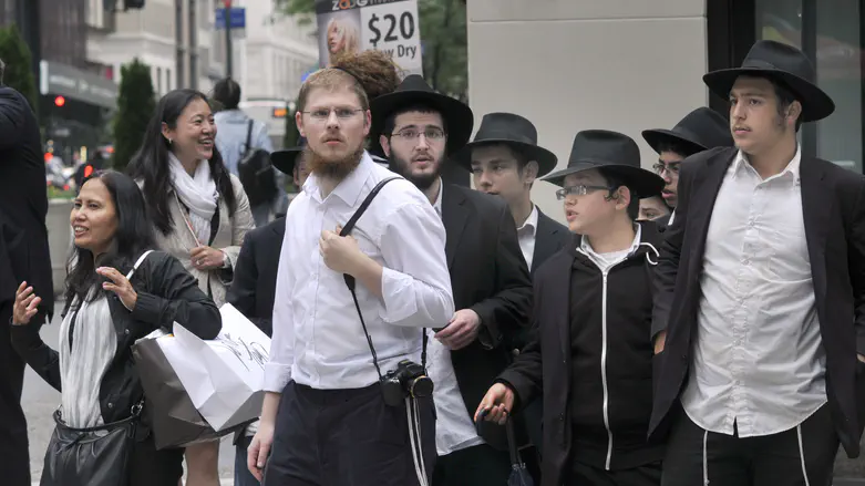 The mitzvah of Yishuv Eretz Yisrael or a false sense of security?