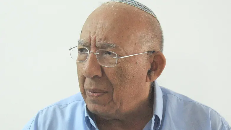 הלך לעולמו הסופר והעיתונאי משה חן