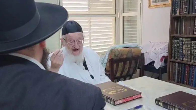 צילום: באדיבות המצלם ראש הישיבה יצא נגד הרב שמעודד גיוס