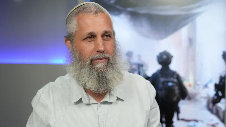 הרב תמיר גרנות מתנגד לחוק הגיוס