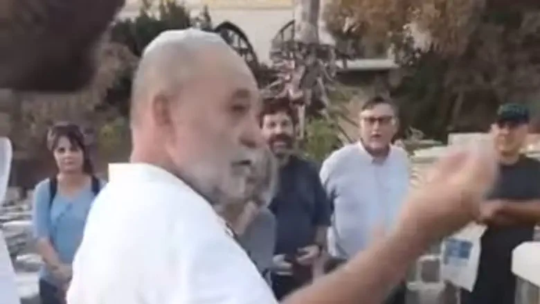 הכתב בוקי נאה מנציח את סבו שהיה רב גדול