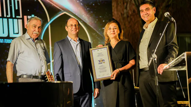 צילום: יצחק שוקרון "מחברים בין חלקי העם באחריות"