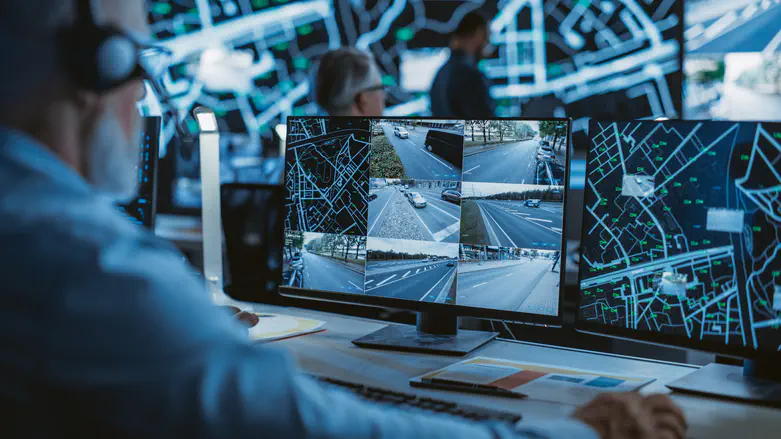 צילום: איסטוק כך פעל הישראלי שגוייס על ידי איראן