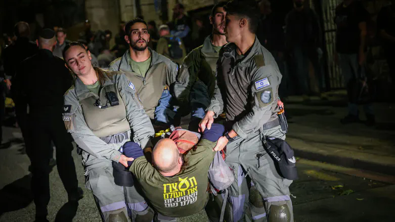 צילום: Chaim Goldberg/Flash90 מחאה סוערת נגד נתניהו: "אתה הראש אתה אשם"