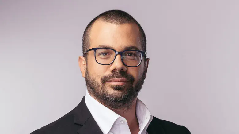 צילום: מיכה לובטון עיתונאים בכירים זומנו ללהב 433
