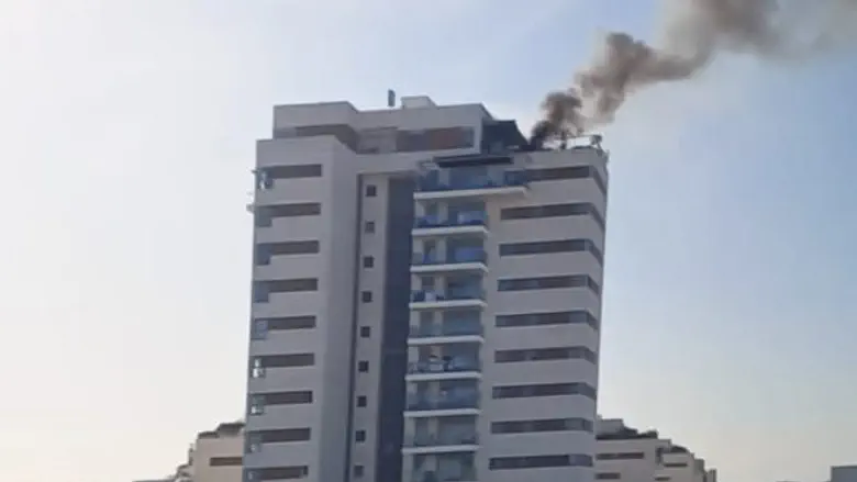 Watch: The moment the UAV hit the building in Yavne | Israel National News