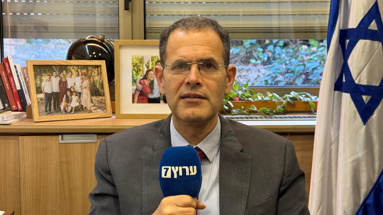 רסיסי המפלגות ירסקו את הימין