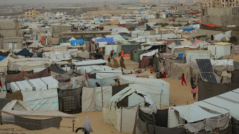 Gaza aid proposal envisions voluntary transit camps