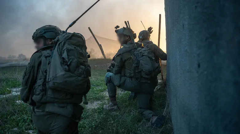 IDF Spokesperson Kfir Brigade begins operating west of Beit Hanoun