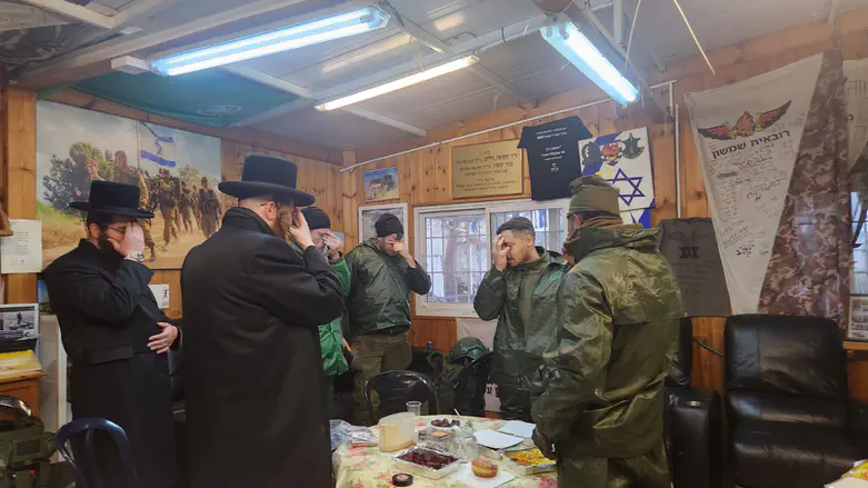 Courtesy Kaliver Rebbe visits IDF troops in Gush Etzion
