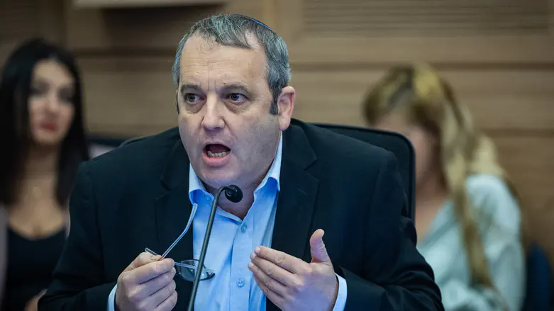 ח”כ גלעד קריב: נפעל לתוכנית חומש חדשה ולהגדלת התקציבים לחברה הערבית