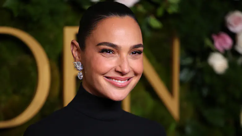 REUTERS Gal Gadot to receive Hollywood Icon award