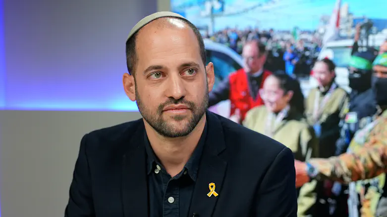 Arutz Sheva Liri gave us spirit, the war against our enemy will continue