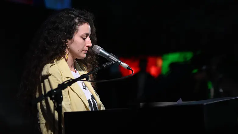 צילום: ליאור רוטשטיין נאום הכרת הטוב של ירדן גונן