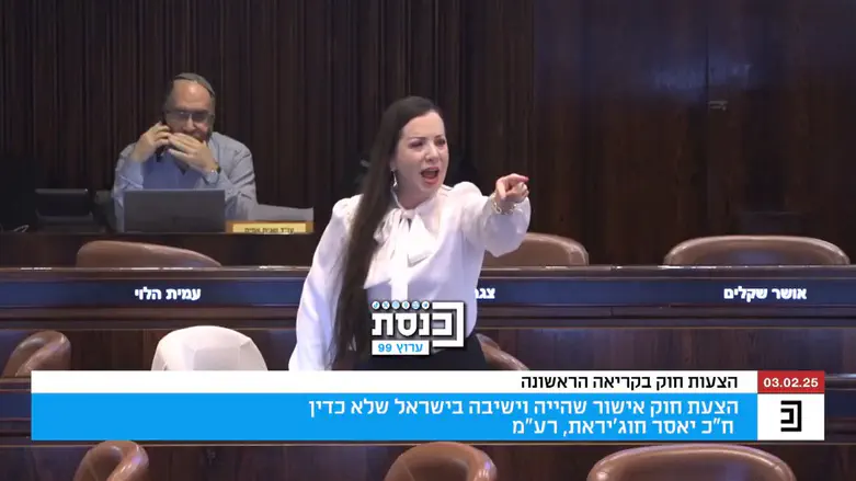 טיבי לגוטליב: "דקת דומיה - תסתמי את הפה"