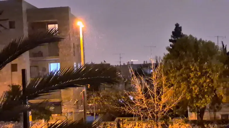 Winter Storm Coral: Light snow begins falling in Jerusalem | Israel ...