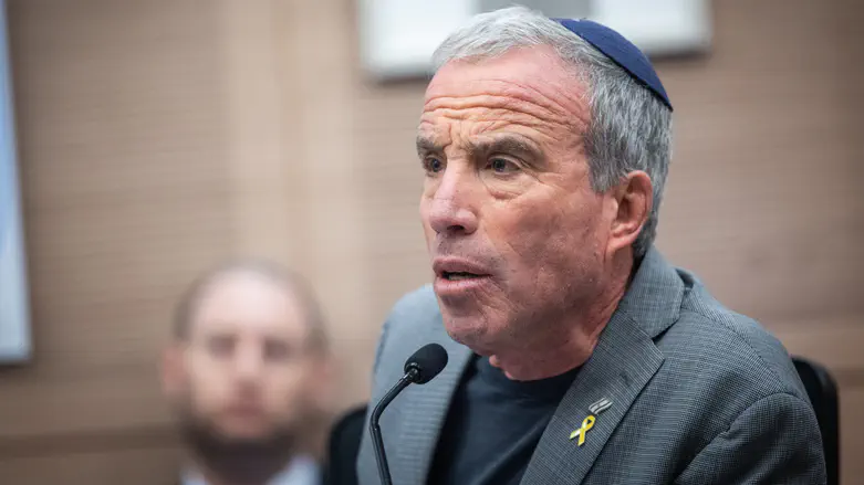 דגל התורה נגד ח"כ שטרן: "טיפש וחצוף"