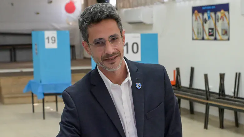 צילום: Michael Giladi/Flash90 אביחי שטרן הביס את מקורבו של נתניהו