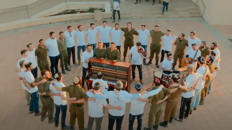 הניגון שנולד בקרב – והפך לתפילה חיה