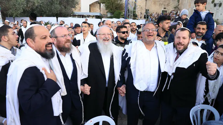 צילום: אלישע גרוסברג, איגוד רבני הקהילות מפקד לחץ יד לבן גביר – כתב 'הארץ' לעג