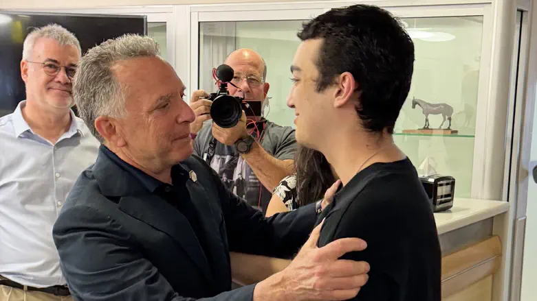 השיחה של עידן אלכסנדר עם הנשיא טראמפ