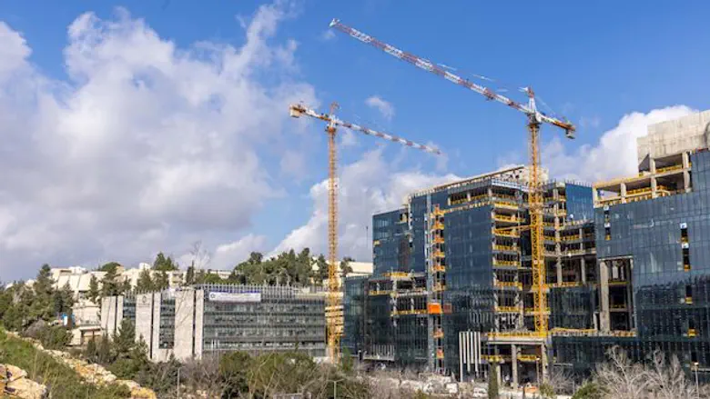 צילום: יוסי אלוני, פלאש 90 למרות הקיפאון: למה מחירי הדירות רק עולים?