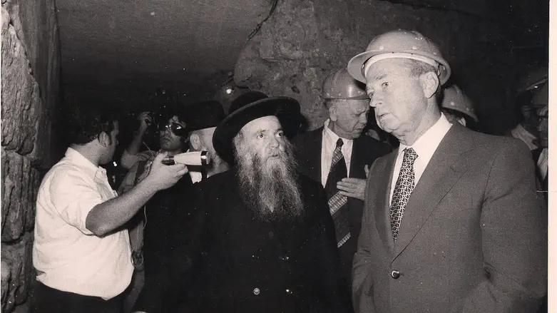 הרב גץ והרגע לפני חשיפת כלי המקדש