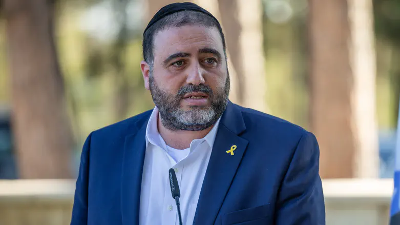 Interior Minister Arbel retracts resignation