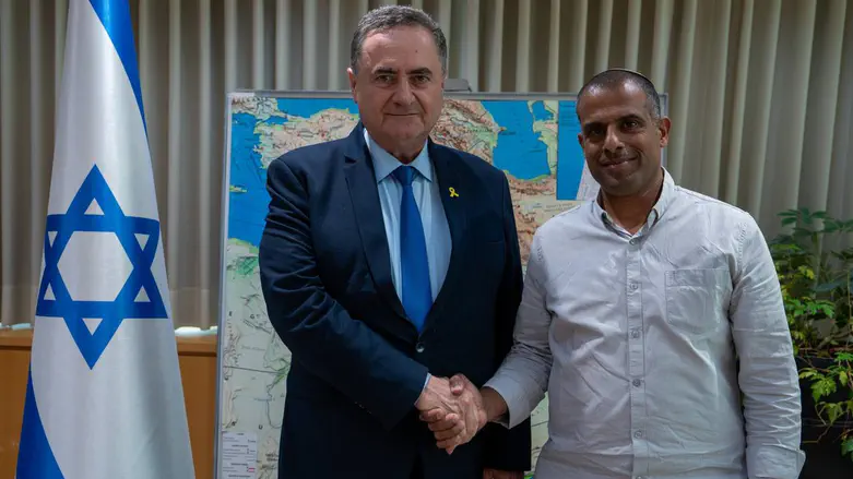 Defense Min appoints special coordinator to address hilltop youth