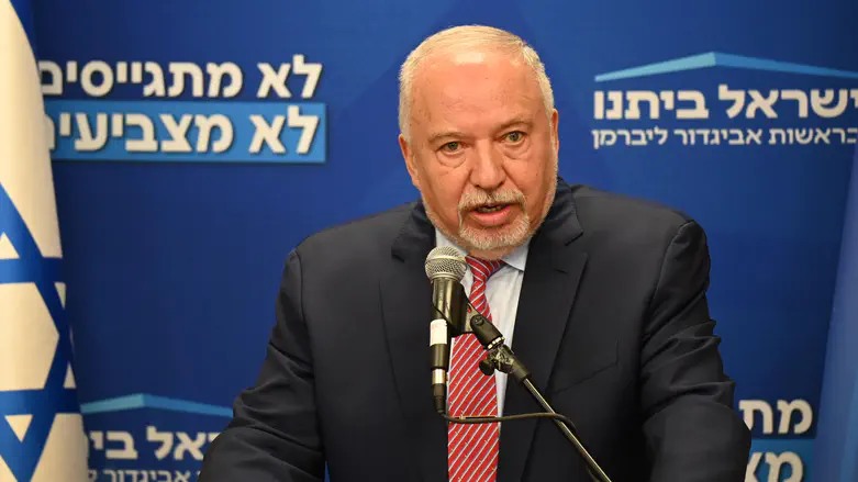 Liberman offers Lapid to form 'new government'