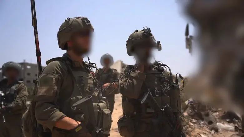 Ground maneuver: Body camera footage of a soldier in Gaza City Ground maneuver: Body camera footage of a soldier in Gaza City
