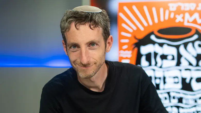 איך כותבים סטנדאפ בלי לעשות פאדיחות?