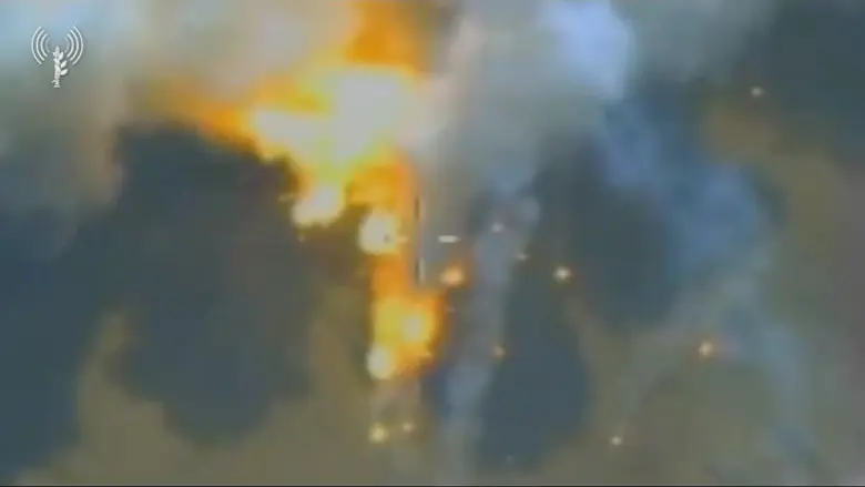 Iran building concrete shield over damaged Parchin facility