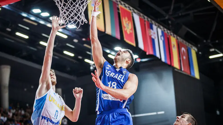 השתתפותה של נבחרת ישראל בטורניר בסכנה