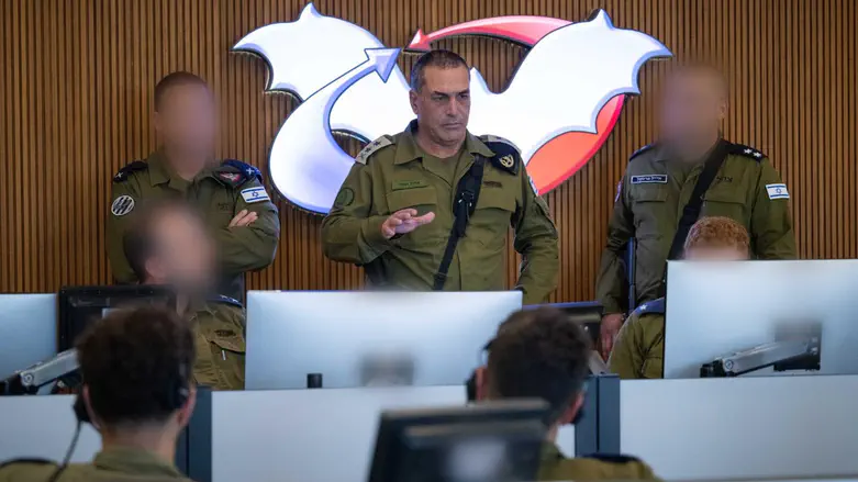 Chief of Staff: 'The entire world is watching with admiration'