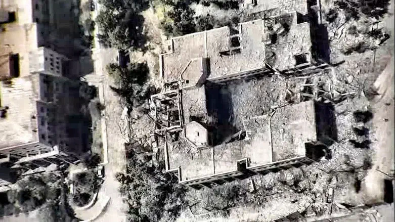 The destruction at the Revolutionary Guards Headquarters