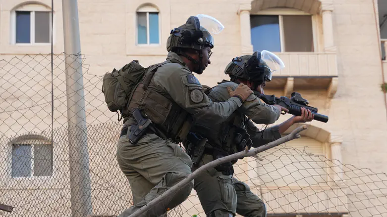Border police neutralize terrorist in Shuafat refugee camp