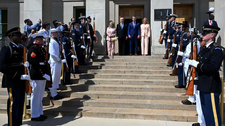 Netanyahu, US Defense Sec. discussed Iran, regional security