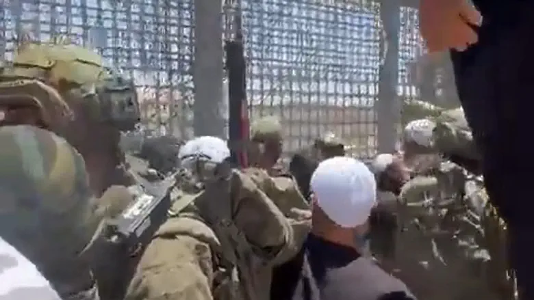 Хаос на границе с Сирией. Штурм пограничного забора. Видео