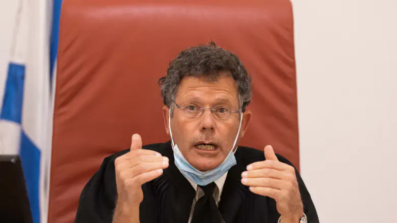 Israel’s Supreme Court in the crosshairs
