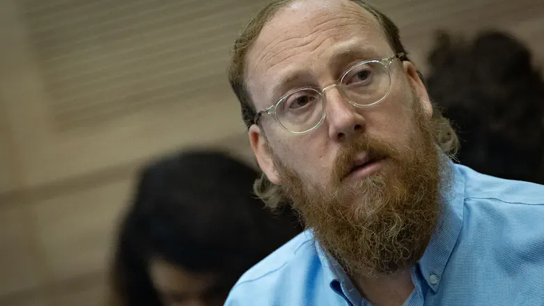 המיליארדים זרמו - אבל לא לחינוך