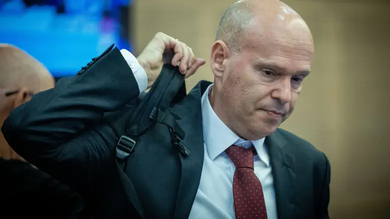 צילום: Yonatan Sindel/Flash90 איסמן ממנה מקורבים במכרזים תפורים