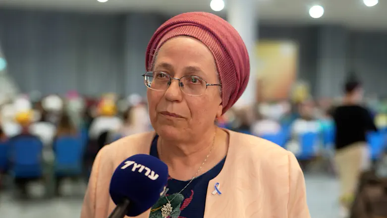 רבני הציונות הדתית מחזקים את סטרוק