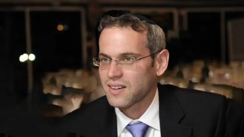 גבר, חלאס עם הגוסטינג