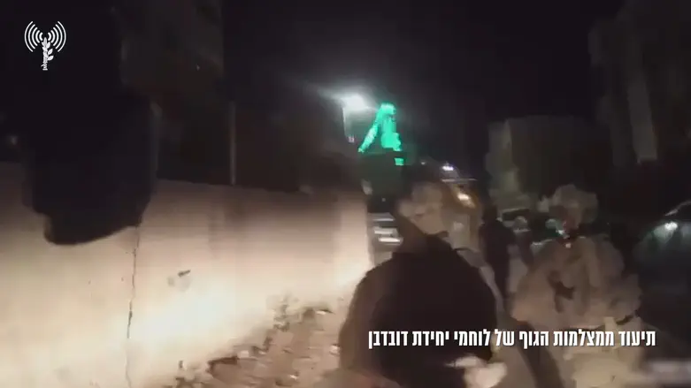 IDF Spokesperson Duvdevan elite soldiers arrest terrorists who planned to attack