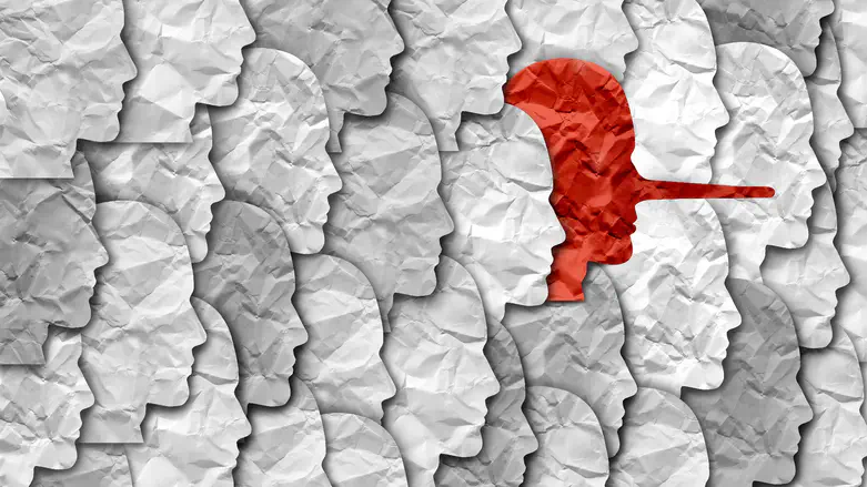 Does Pinocchio have a Jewish nose?